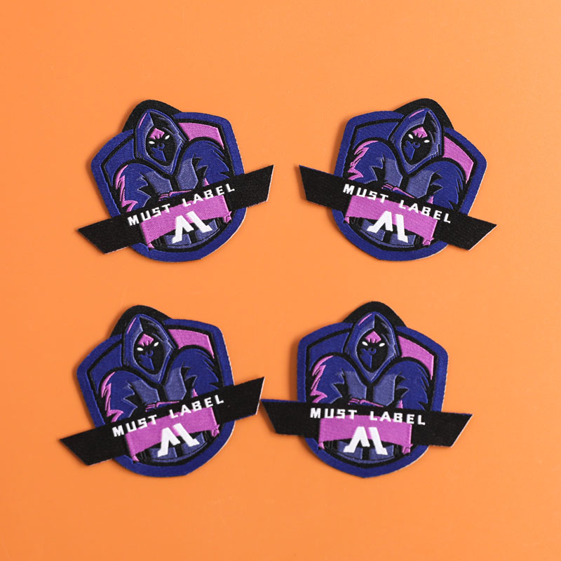 Kodėl austi pleistrai tampa populiariausiu ilgalaikio prekės ženklo pasirinkimu?